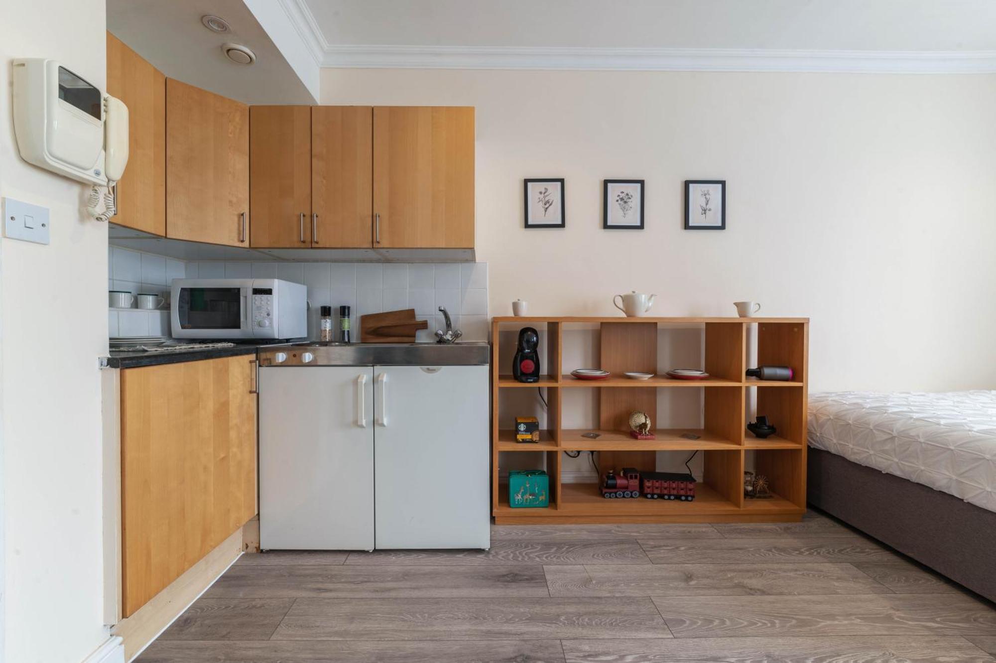 Elegant Art Deco Whole Apartment - 2Mins To Hyde Park, 8Mins To Bayswater, Nottinghill, Paddington London Luaran gambar